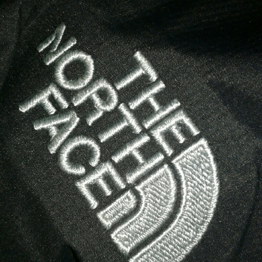 North face jacket - Picture 3 of 4